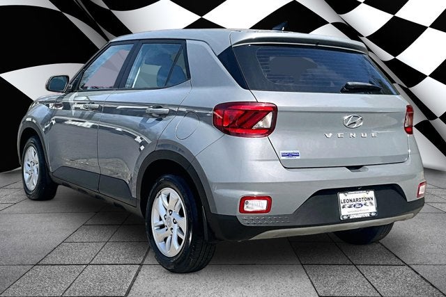 2022 Hyundai Venue SE