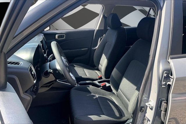 2022 Hyundai Venue SE