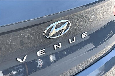 2022 Hyundai Venue SE