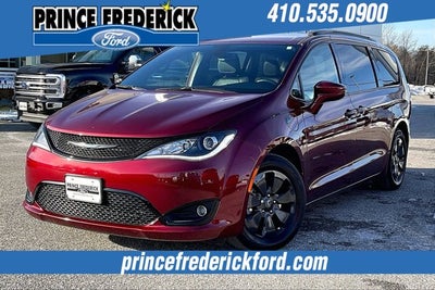 2020 Chrysler Pacifica Hybrid Touring L