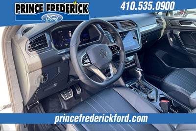 2022 Volkswagen Tiguan SE R-Line Black