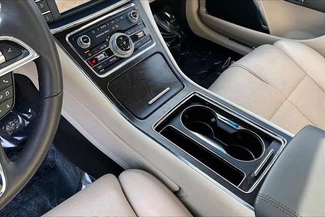 2019 Lincoln Continental Select