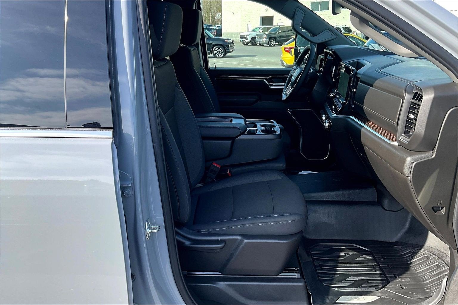 2025 GMC Sierra 2500 HD SLE