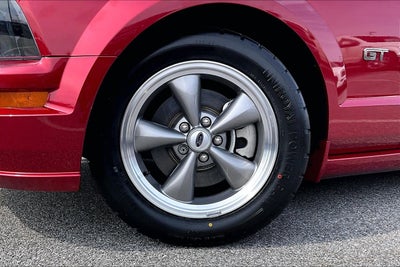 2006 Ford Mustang GT Deluxe