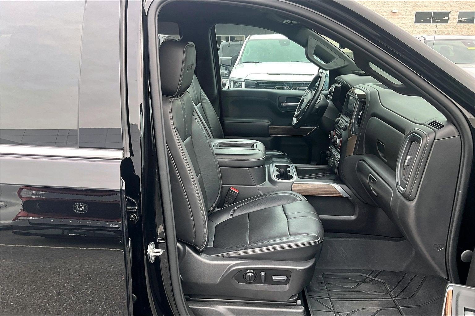 2022 Chevrolet Silverado 1500 LTD High Country